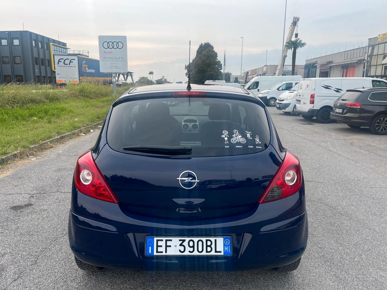 Opel Corsa 1.2 3 porte Club