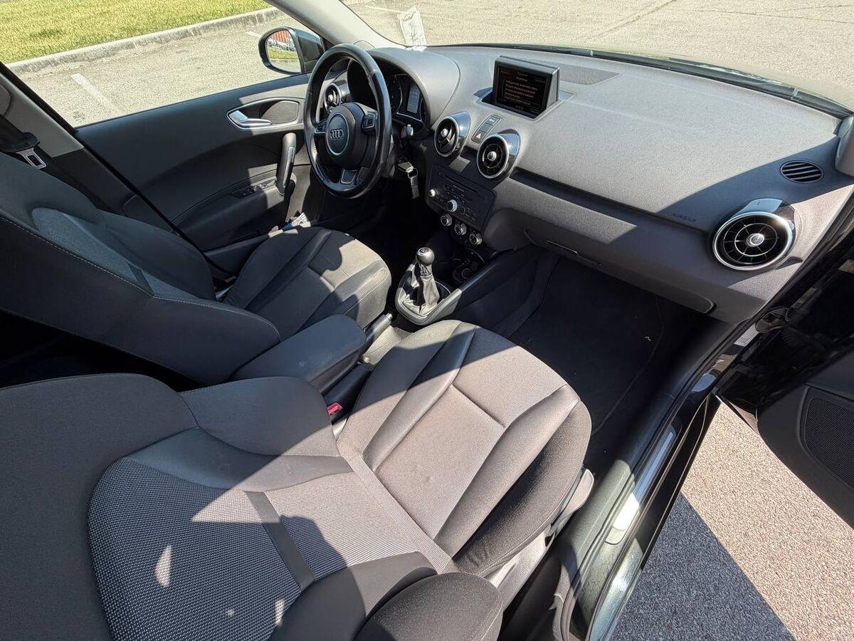 Audi A1 1.6 tdi Admired 90cv