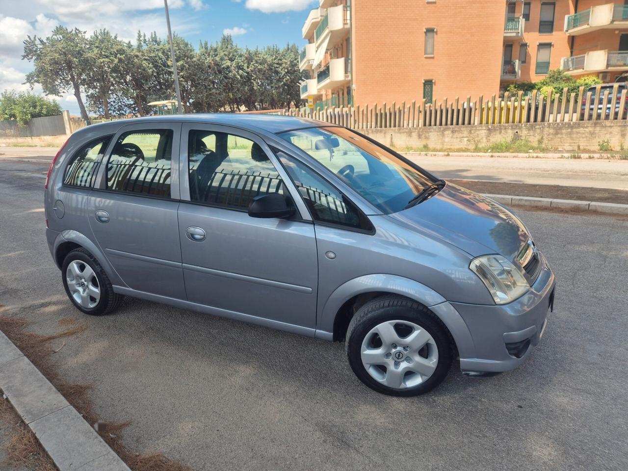 Opel Meriva 1.3 multijet 75cv gangio traino 09
