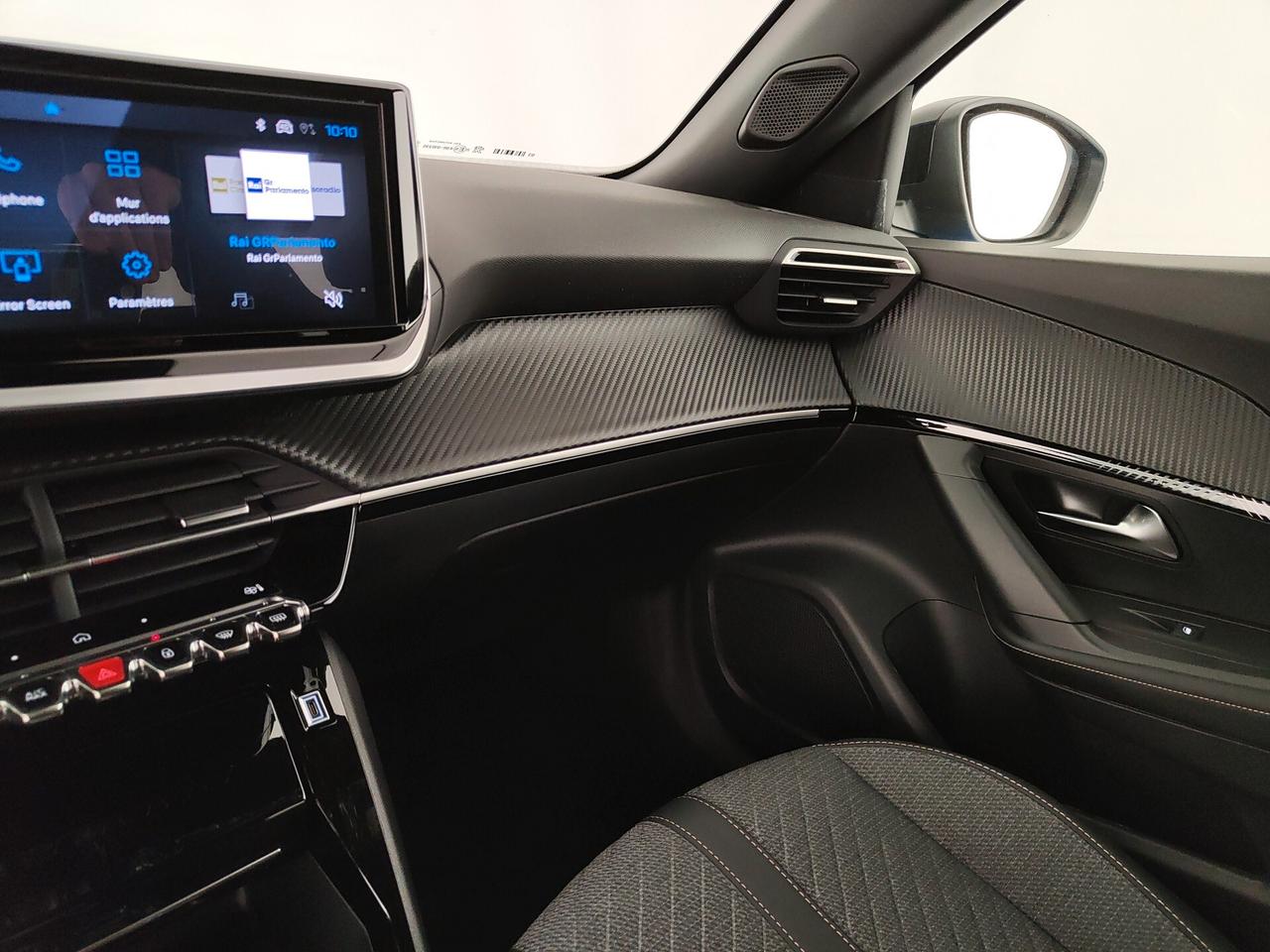 Peugeot 2008 Hybrid 145 e-DCS6 Allure