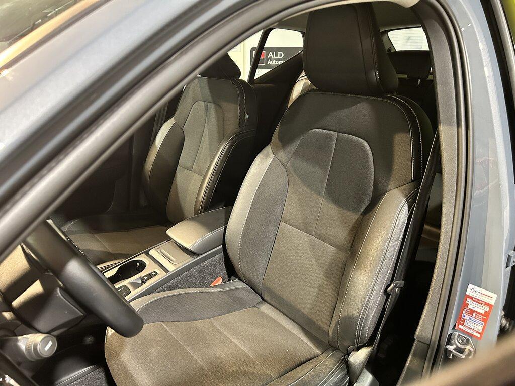 Volvo XC40 2.0 D4 Business Plus AWD Geartronic