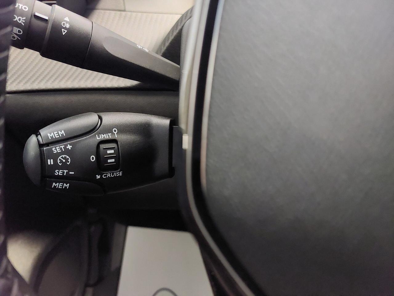 PEUGEOT 208 2ª serie 208 Hybrid 110 e-DCS6 5 p...