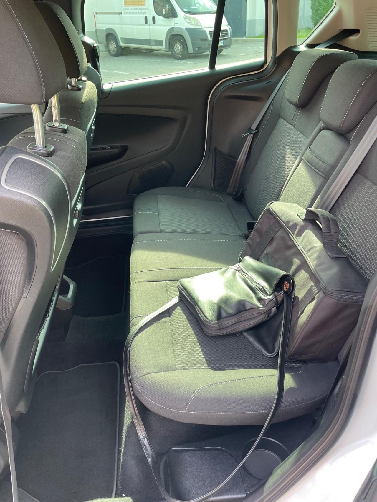 Ford B-Max 1.0 benzina anno 2015 pronta al uso