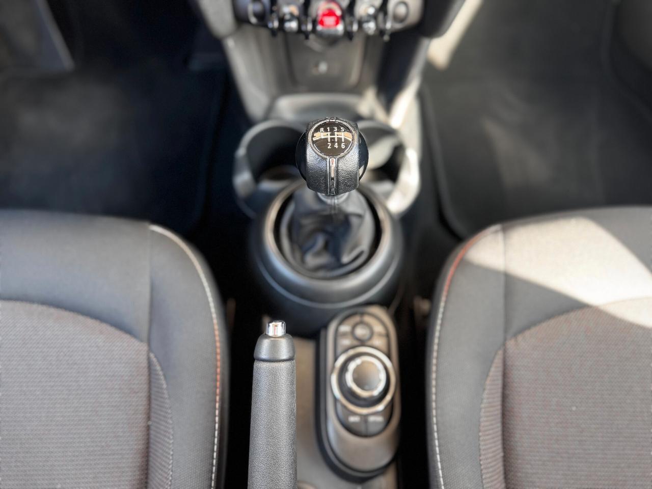 Mini 1.5 Cooper Essential, Aziendale, Iva deducibile