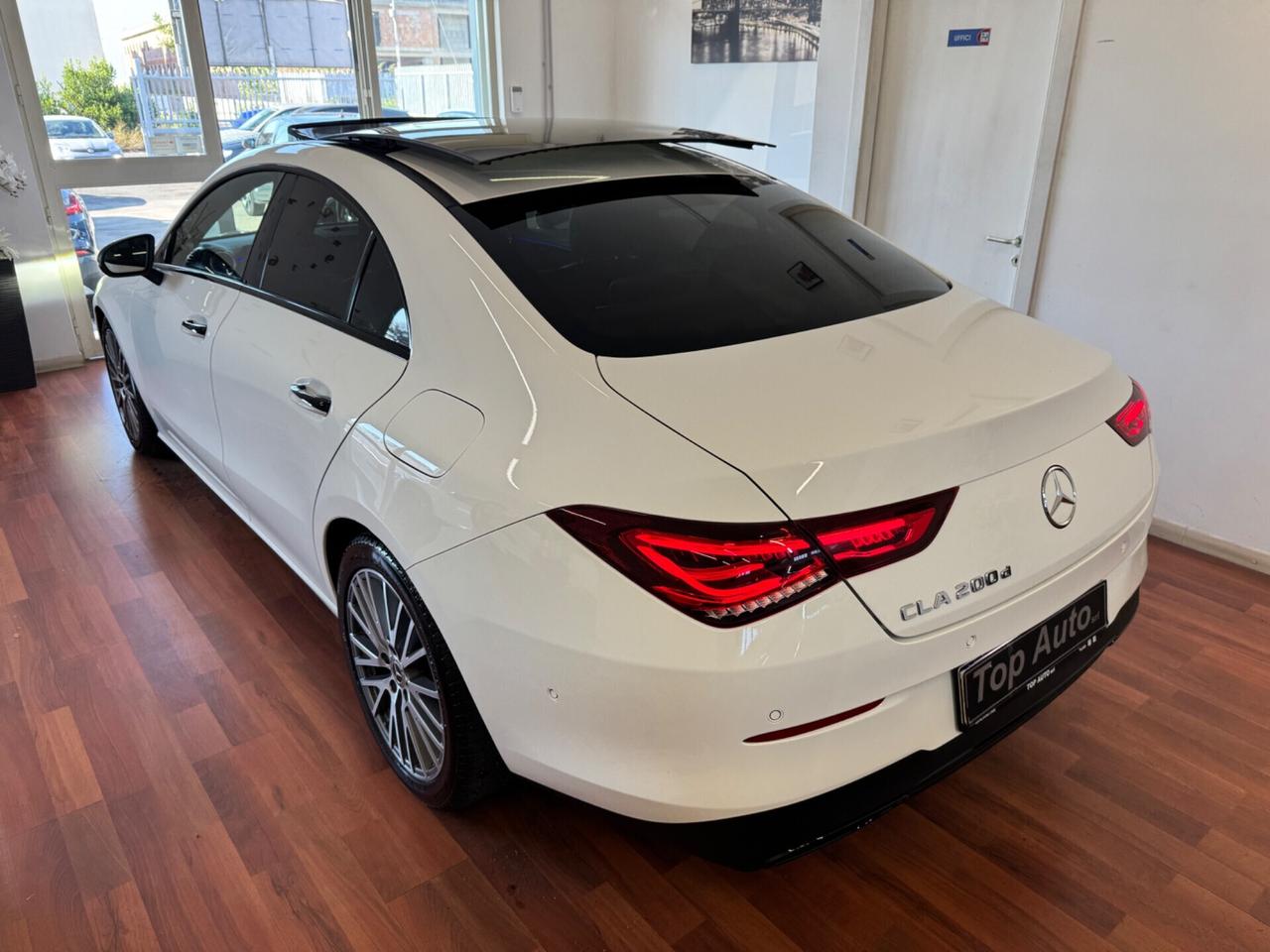 MERCEDES-BENZ CLA 200 d AUT. SPORT / NIGHT EDITION