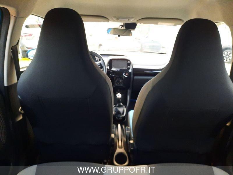 Toyota Aygo 1.0 VVT-i 69 CV 5 porte x-clusiv