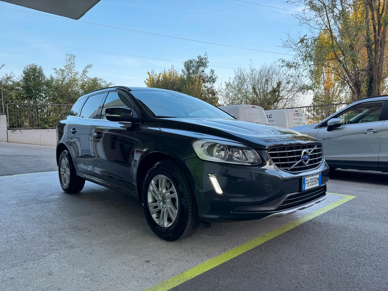 Volvo XC60 2.0 D3 Momentum GEART. GARANZIA 24 MESI