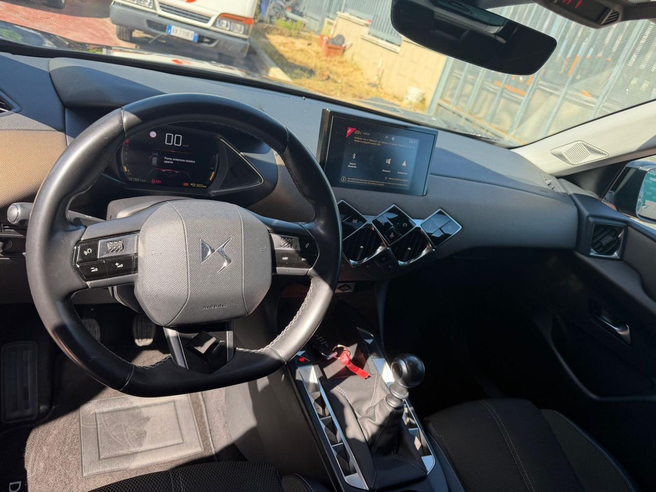 Ds DS3 3 Crossback BlueHDi 100 So Chic