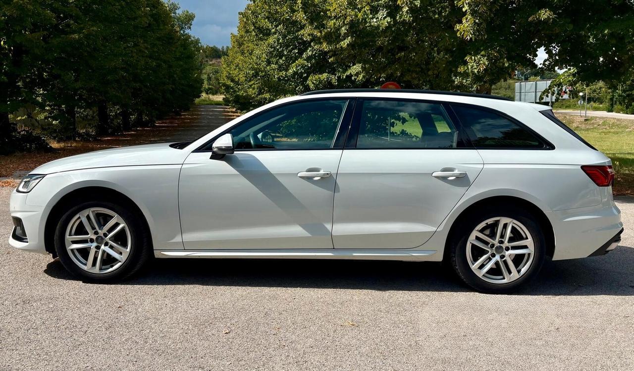 Audi A4 Avant 35 TDI/163 CV S tronic Business Advanced