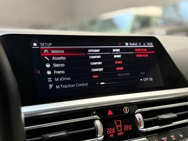 BMW M4 Competition M xDrive Cabrio Carbon Pack
