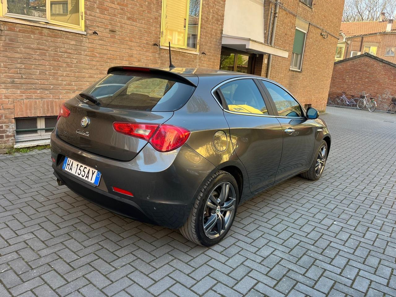 Alfa Romeo Giulietta 1.6 JTDm-2 105 CV Exclusive