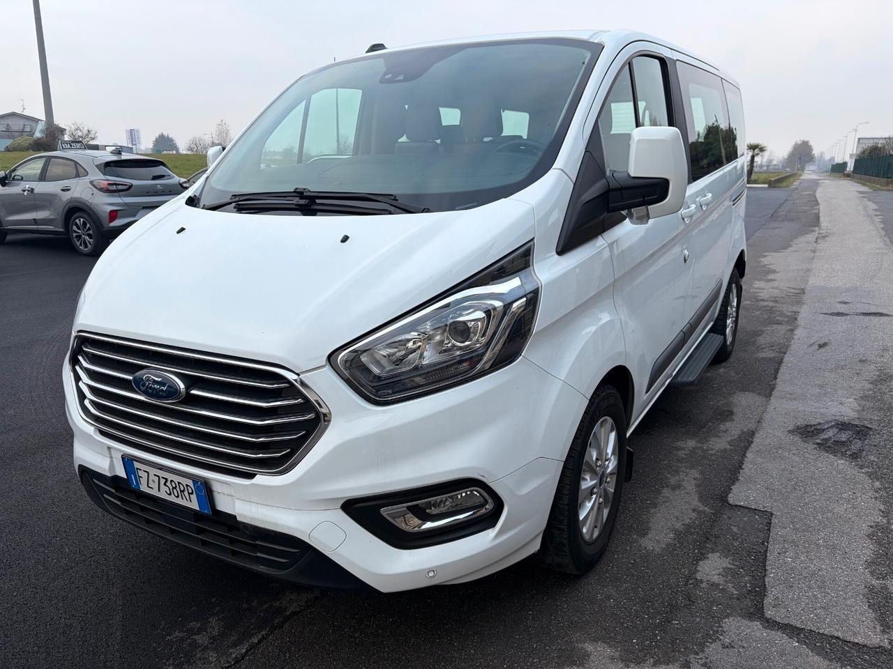 Ford Tourneo Custom 320 2.0 TDCi 130CV Trend 9 posti