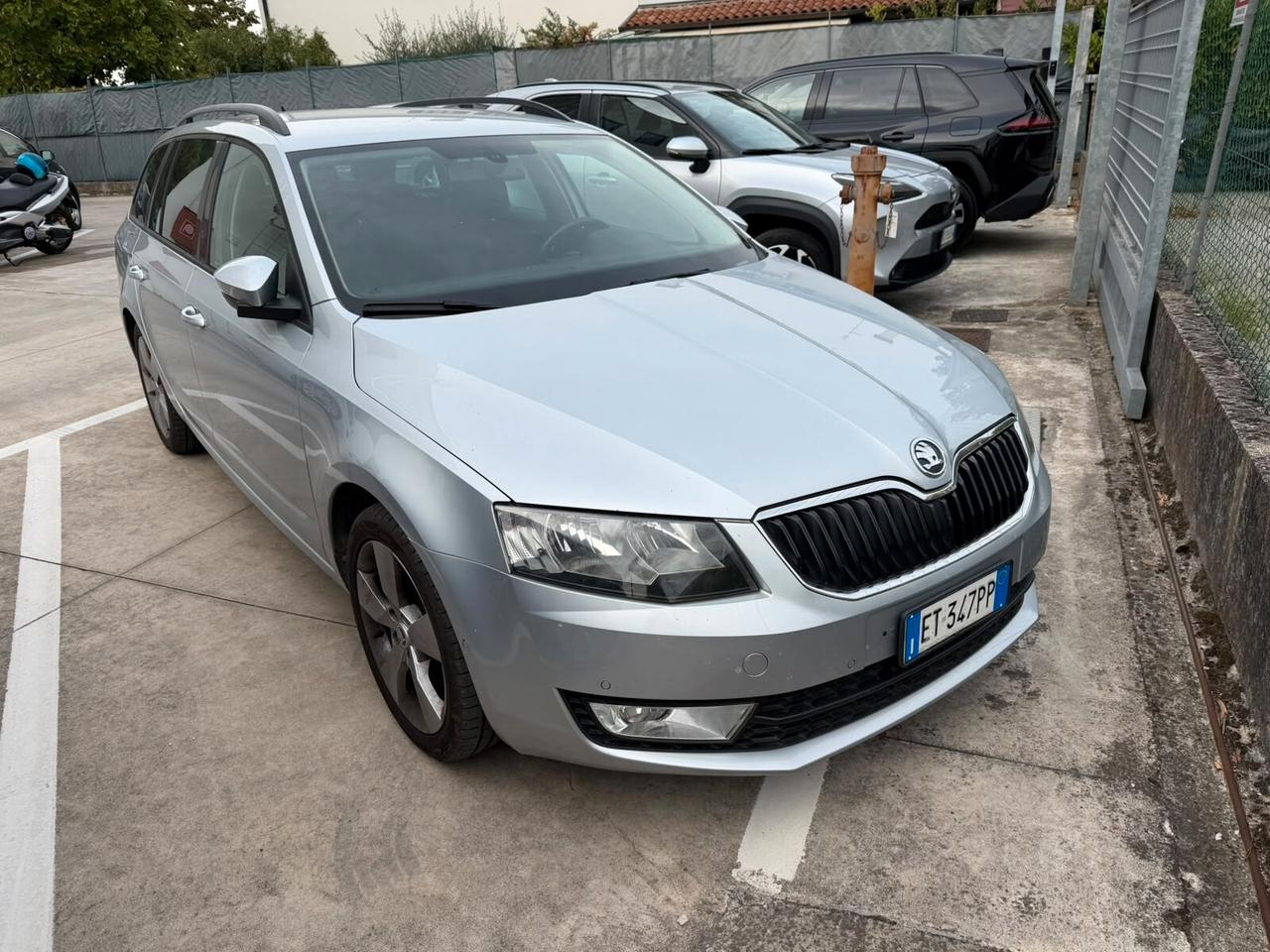 Skoda Octavia 1.6 TDI CR 105 CV DSG Wagon Executive