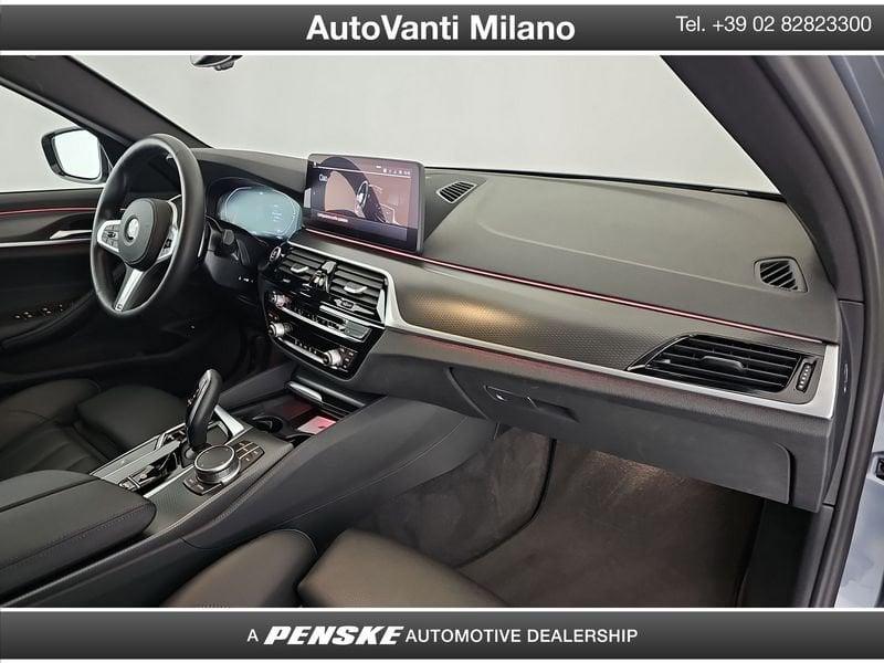 BMW Serie 5 530d Touring mhev 48V xdrive Msport auto