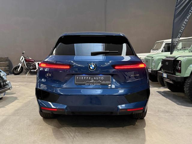 BMW iX xDrive 50 Pacchetto Sportivo