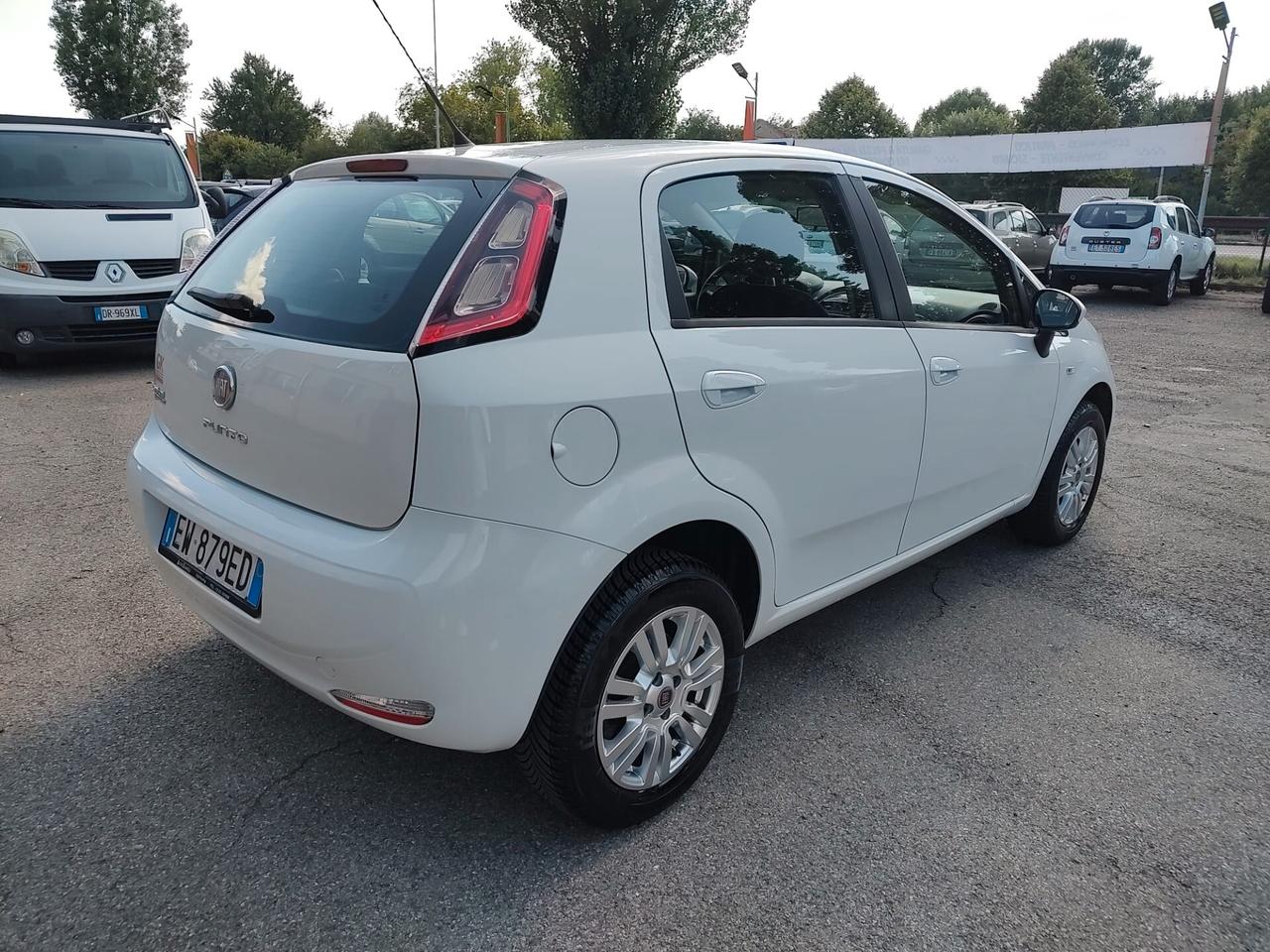 Fiat Punto 1.4 8V 5 porte Natural Power Lounge, OK NEOPATENTATI, GARANZIA L.12 MESI