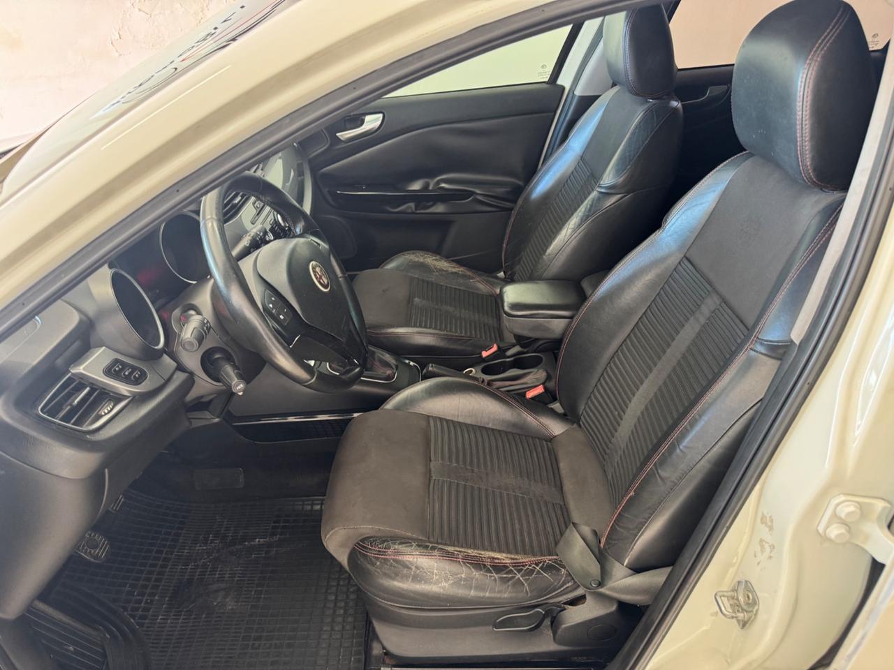 Alfa Romeo Giulietta 2.0 JTDm-2 140 CV Exclusive