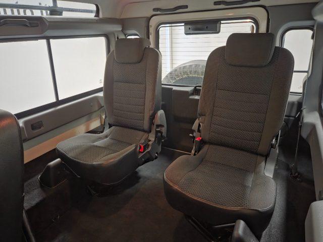 LAND ROVER Defender 90 2.4 TD4 AUTOVETTURA
