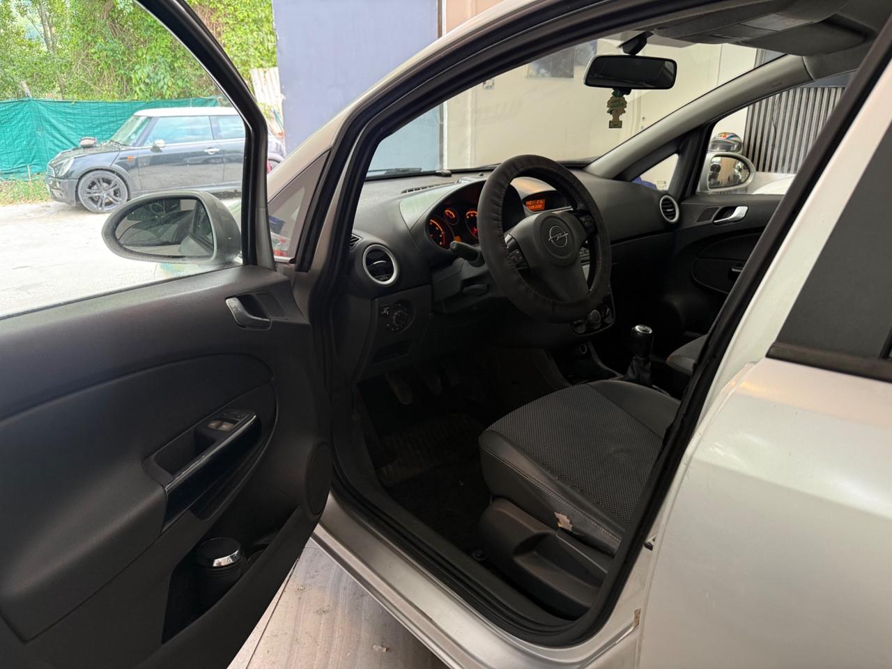 Opel Corsa 1.2 GPL BENZINA NEOPATENTATI
