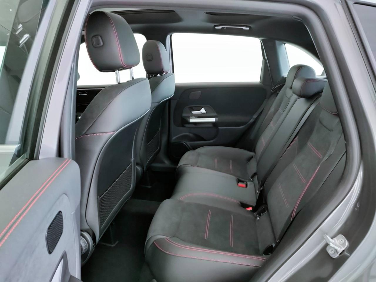 Mercedes-Benz Classe B - W247 - B 180 d AMG Line Premium Plus auto