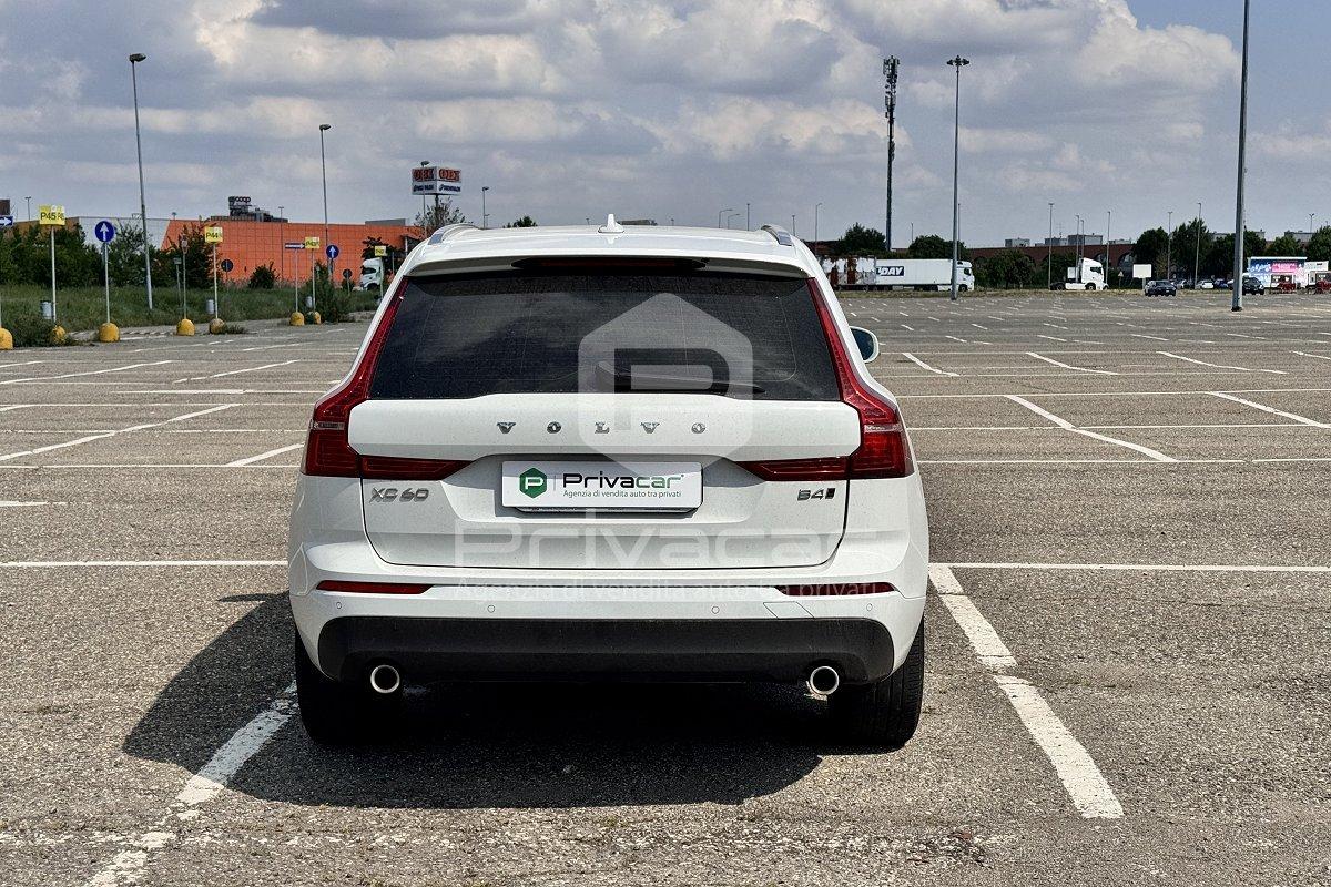 VOLVO XC60 B4 (d) AWD Geartronic Business
