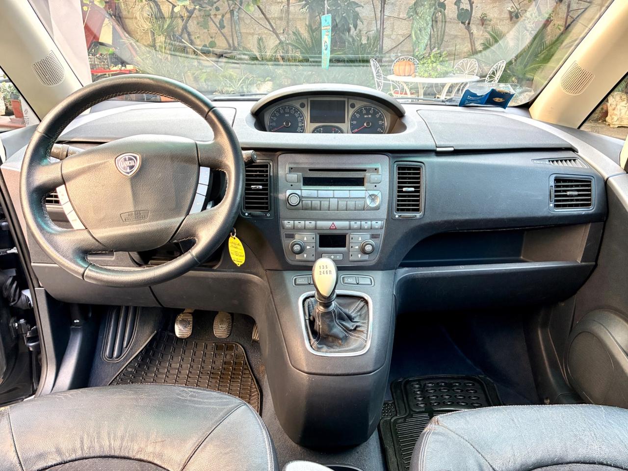 Lancia MUSA 1.4 16V Poltrona Frau