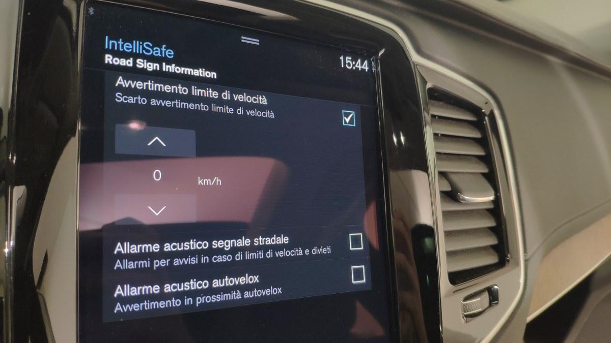 VOLVO Xc90 B5 Mild Hybrid (D) Awd Geartronic 7 Posti Inscription