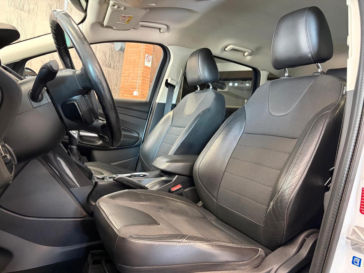 Ford Kuga 2.0 TDCI 150 CV S&S 4WD Powershift Titanium