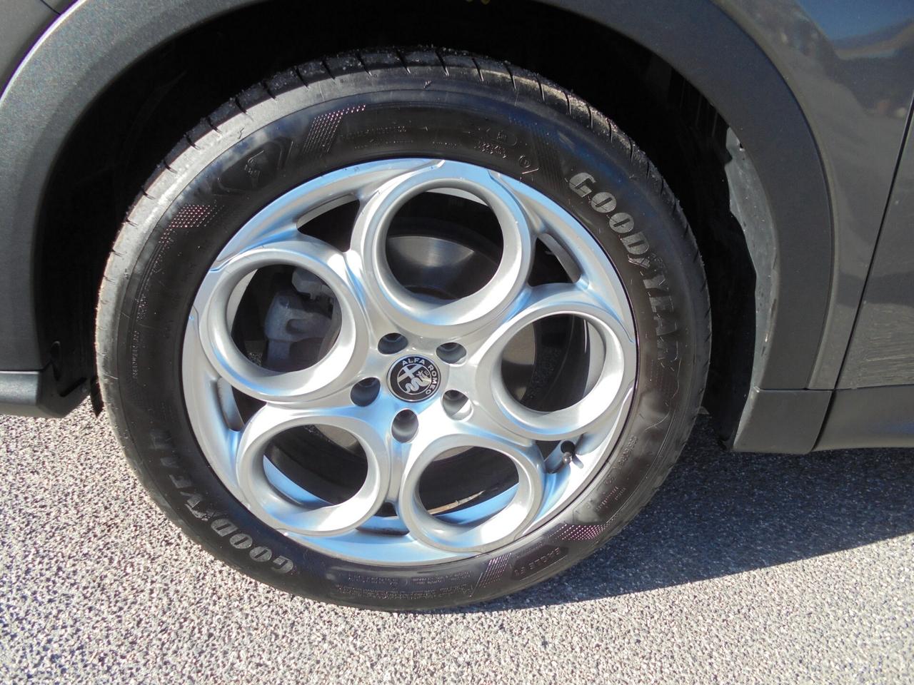 Alfa Romeo Tonale 1.6 diesel 130 CV TCT6 Sprint