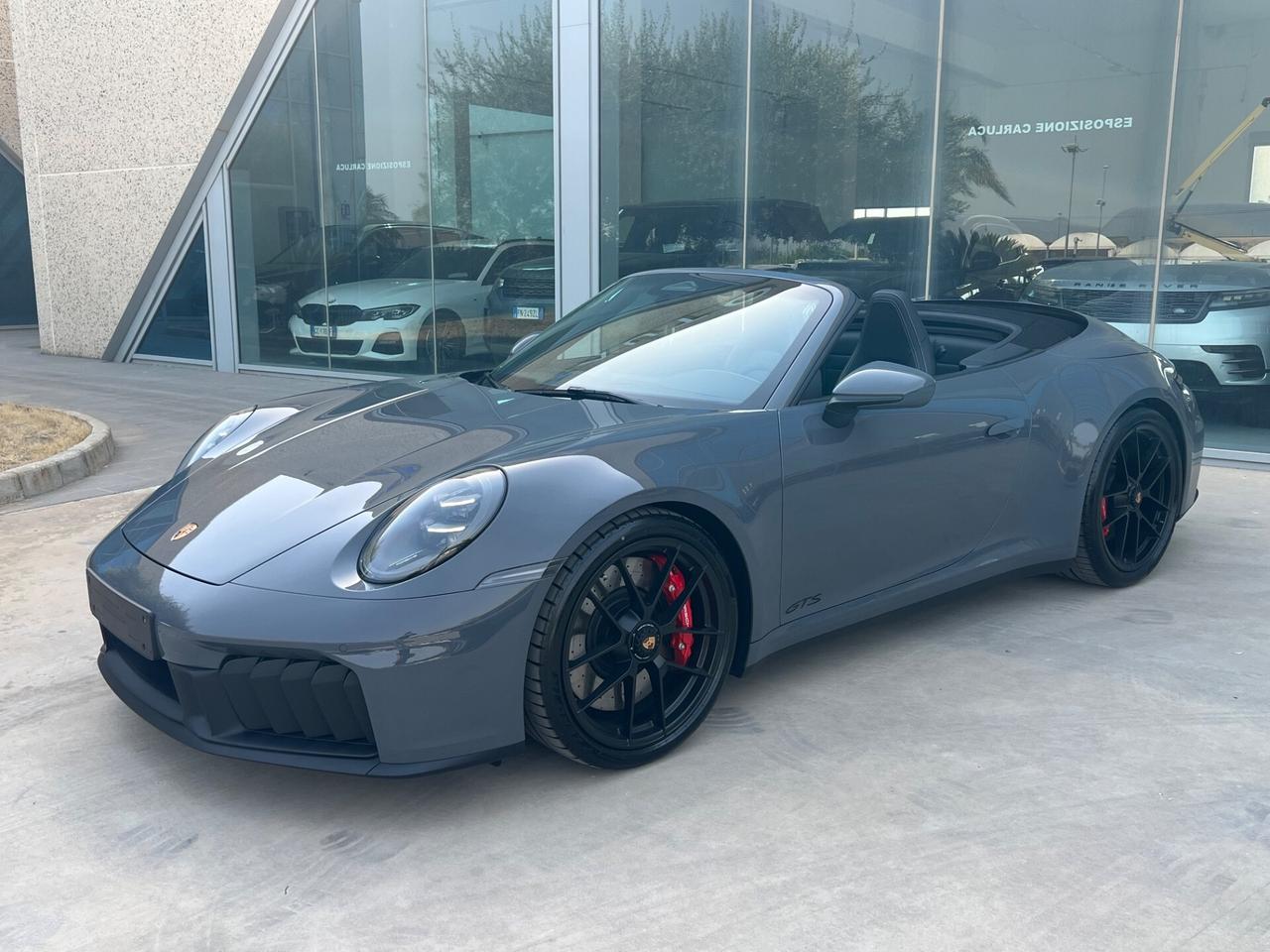 Porsche 911 Carrera 4 GTS Cabriolet - possibilità noleggio no scoring