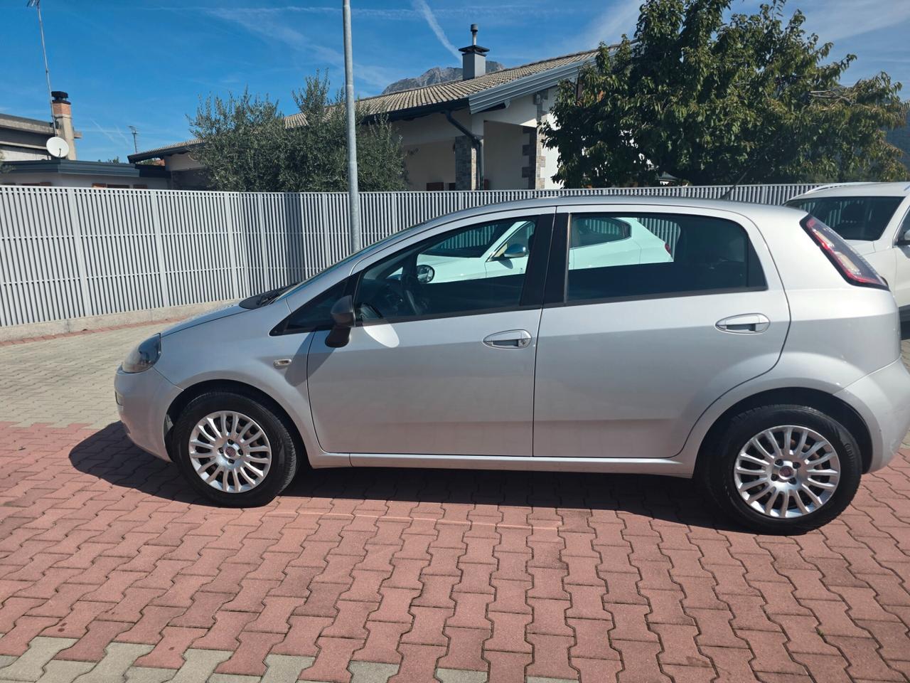 Fiat Punto 1.2B Fire perfetta garantita 12 mesi