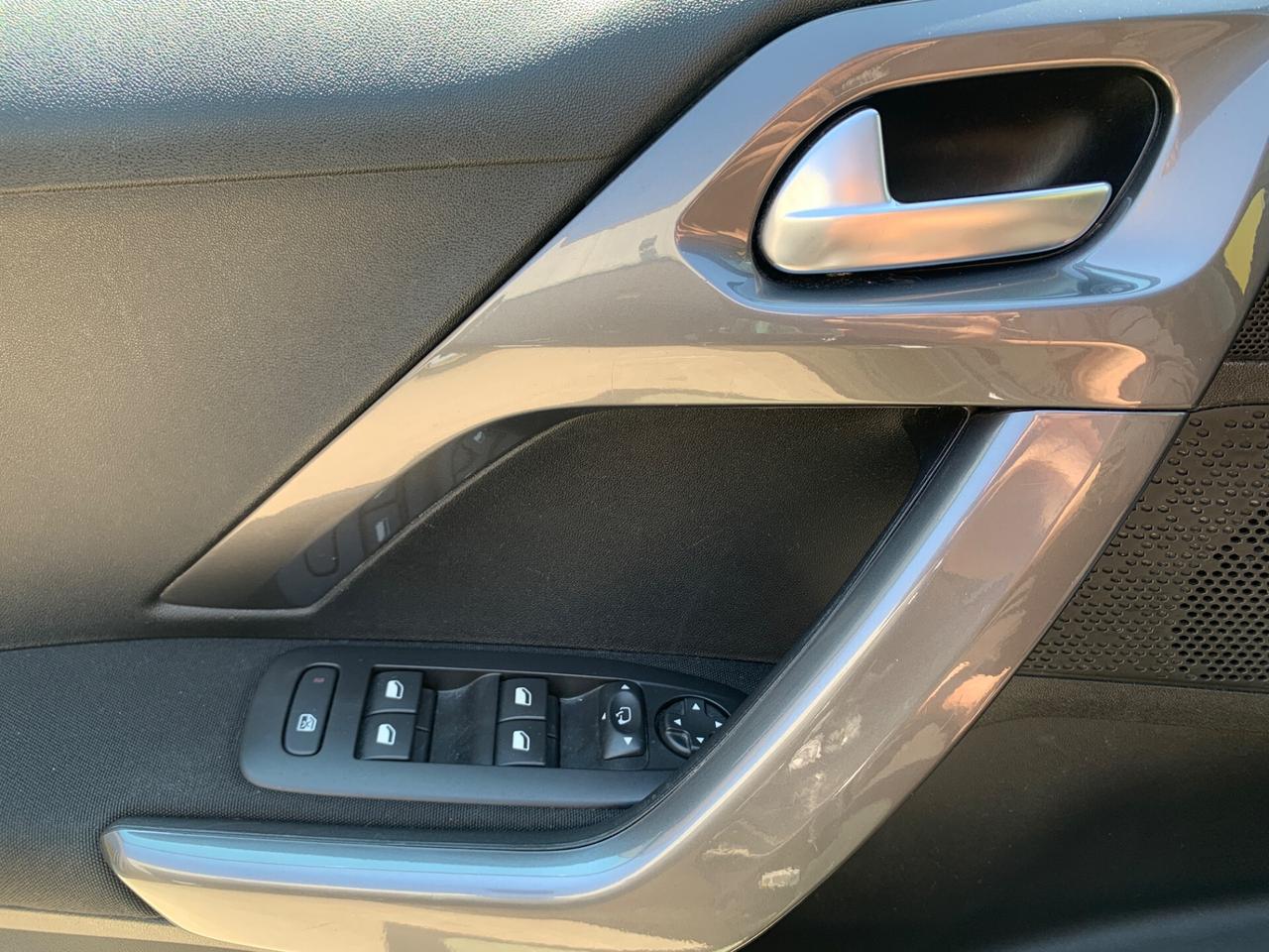 Peugeot 2008 PureTech 82 Active