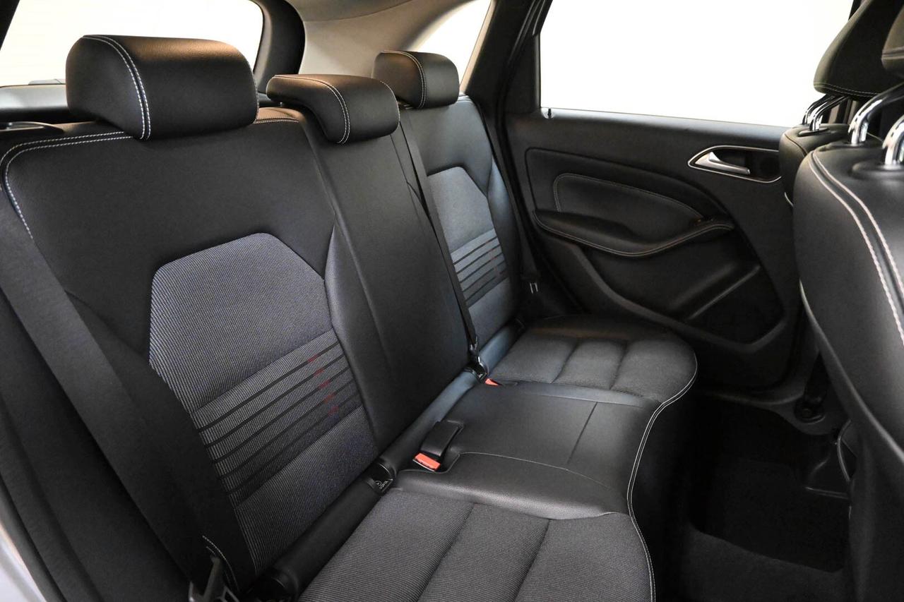 MERCEDES Classe B (T246/242) B 180 d Sport