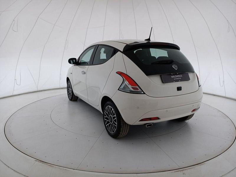 Lancia Ypsilon III 2021 1.0 firefly hybrid Platino s&s 70cv
