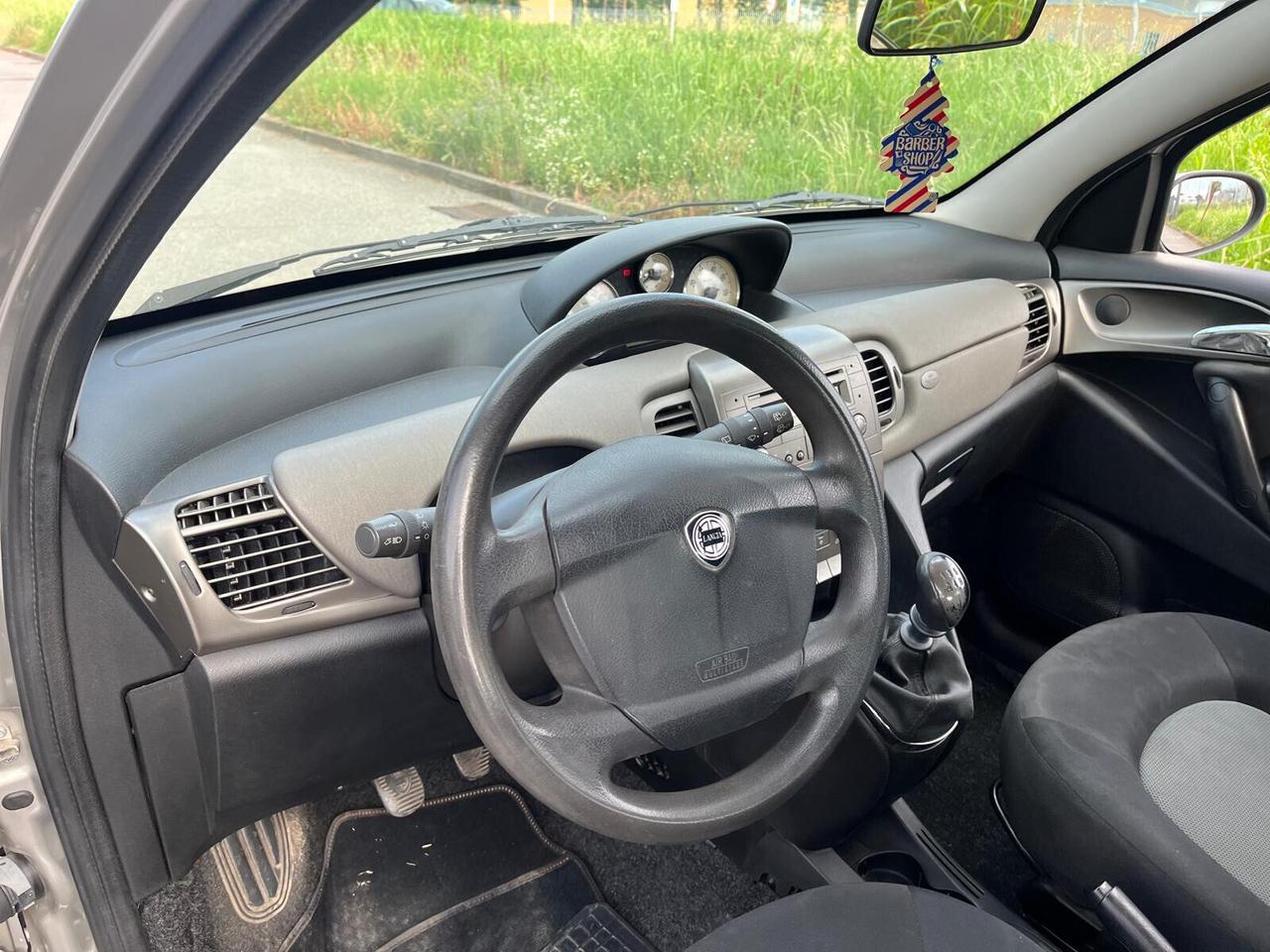 Lancia Ypsilon 1.2 Argento