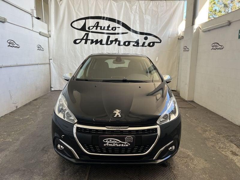 Peugeot 208 PureTech 82 Stop&Start 5 porte Signature TUA DA 99,00 EURO AL MESE