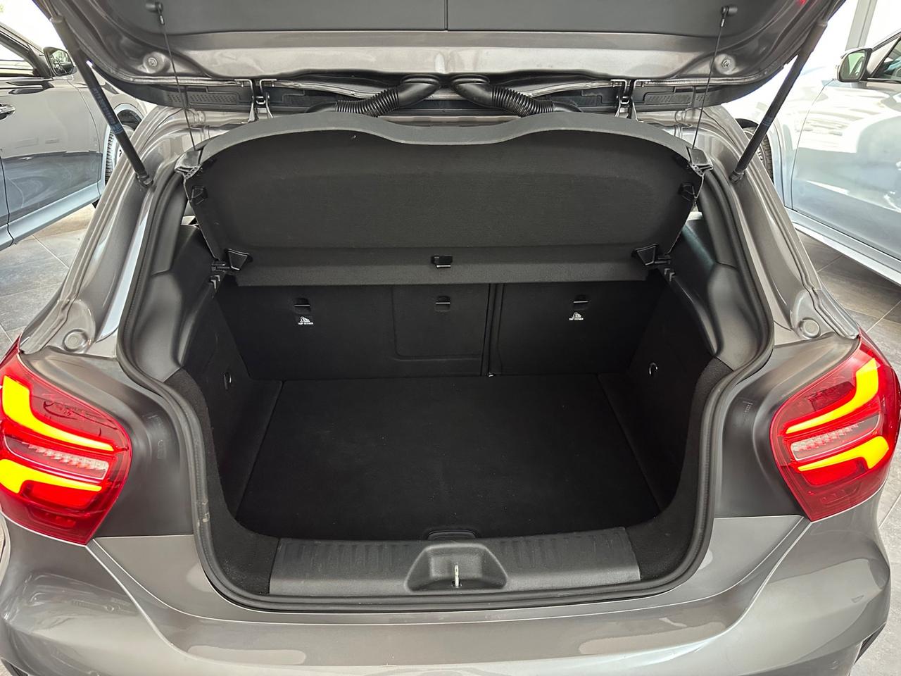 Mercedes-benz A 200 d Automatic Premium