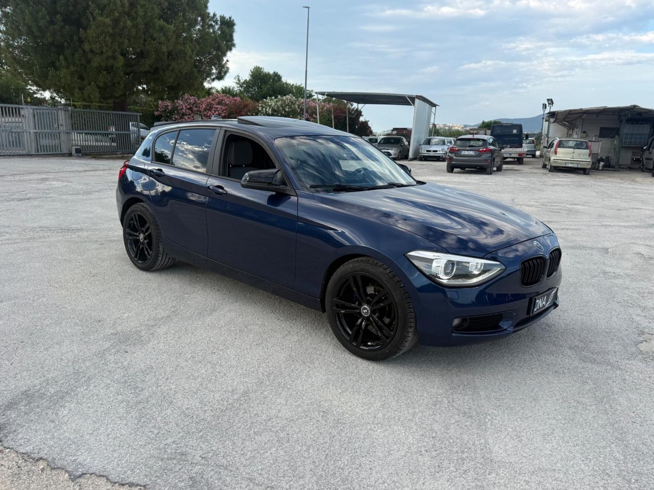 Bmw serie1 2.0 118D Tetto apribile fari Led bi-xenon