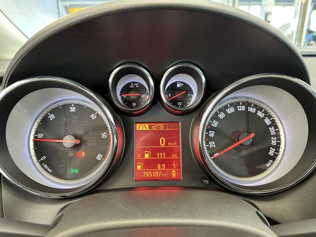 Opel Astra IV 2010 Sports Tourer 2.0 cdti Cosmo 165cv + Gancio Traino