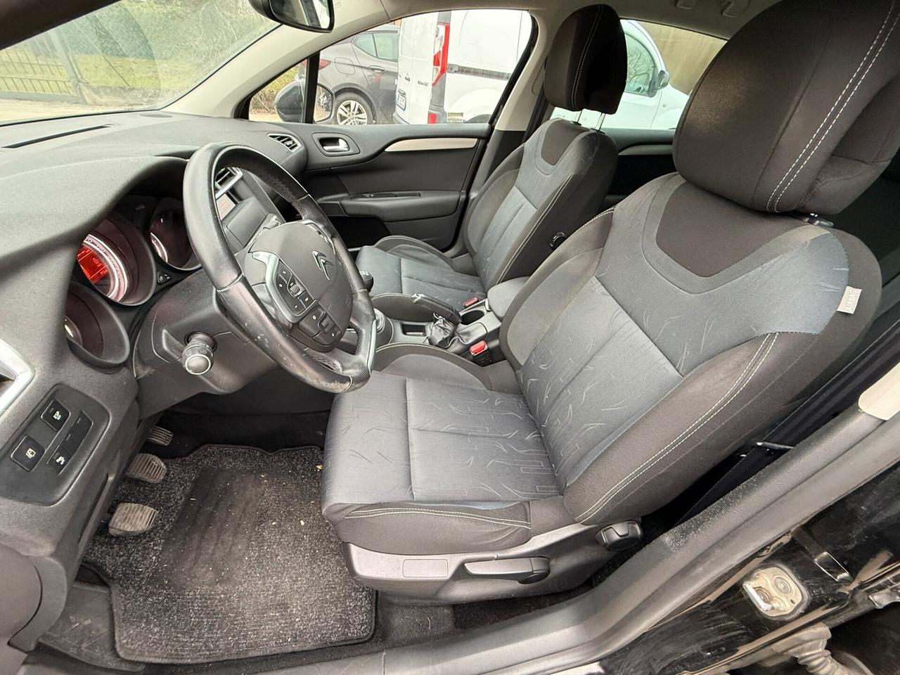 Citroen C4 1.6 vti 120 CV 5P