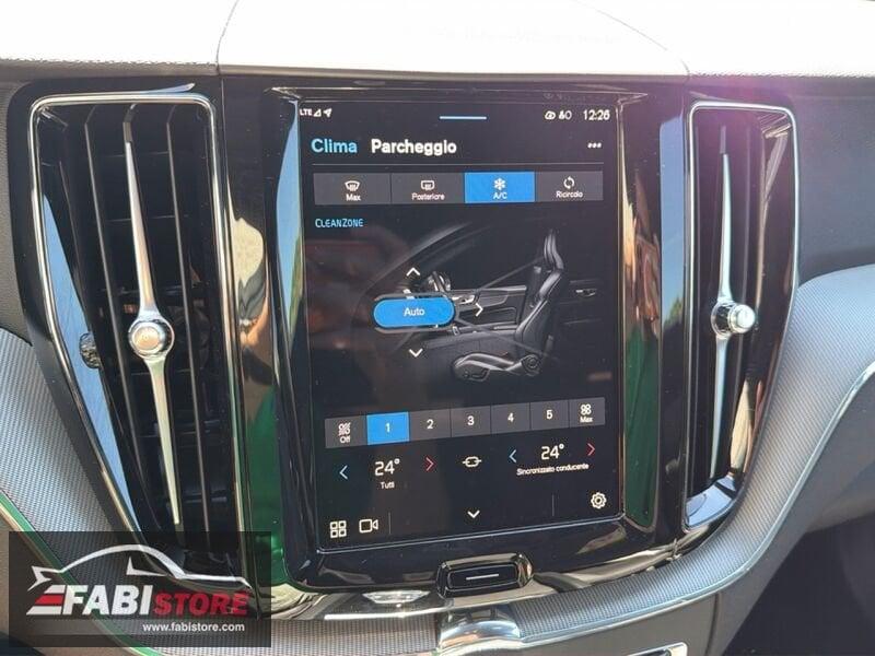 Volvo XC60 B5 AWD 250 Cv R-Design Plus Dark - KM/0