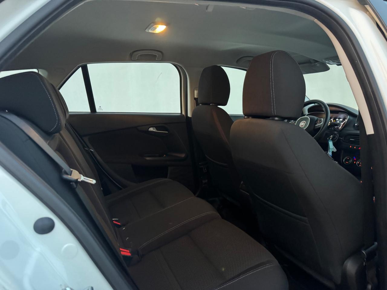 FIAT TIPO 1.6 MJT LOUNGE