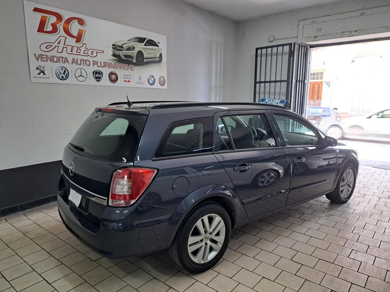 Opel Astra 1.7 CDTI sw Omologata gancio traino 200
