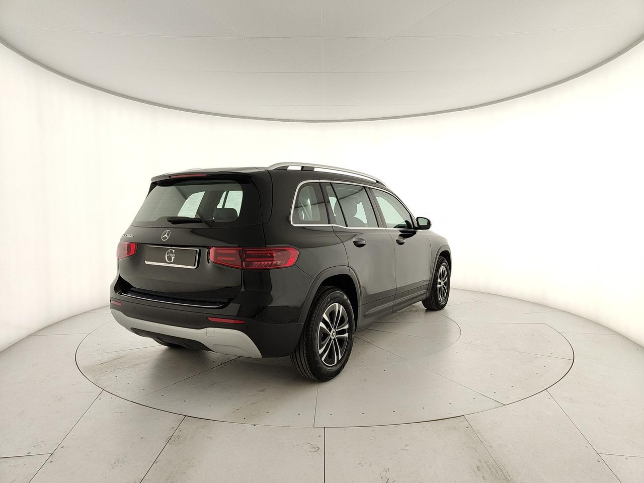 Mercedes-Benz GLB 180 d Advanced auto