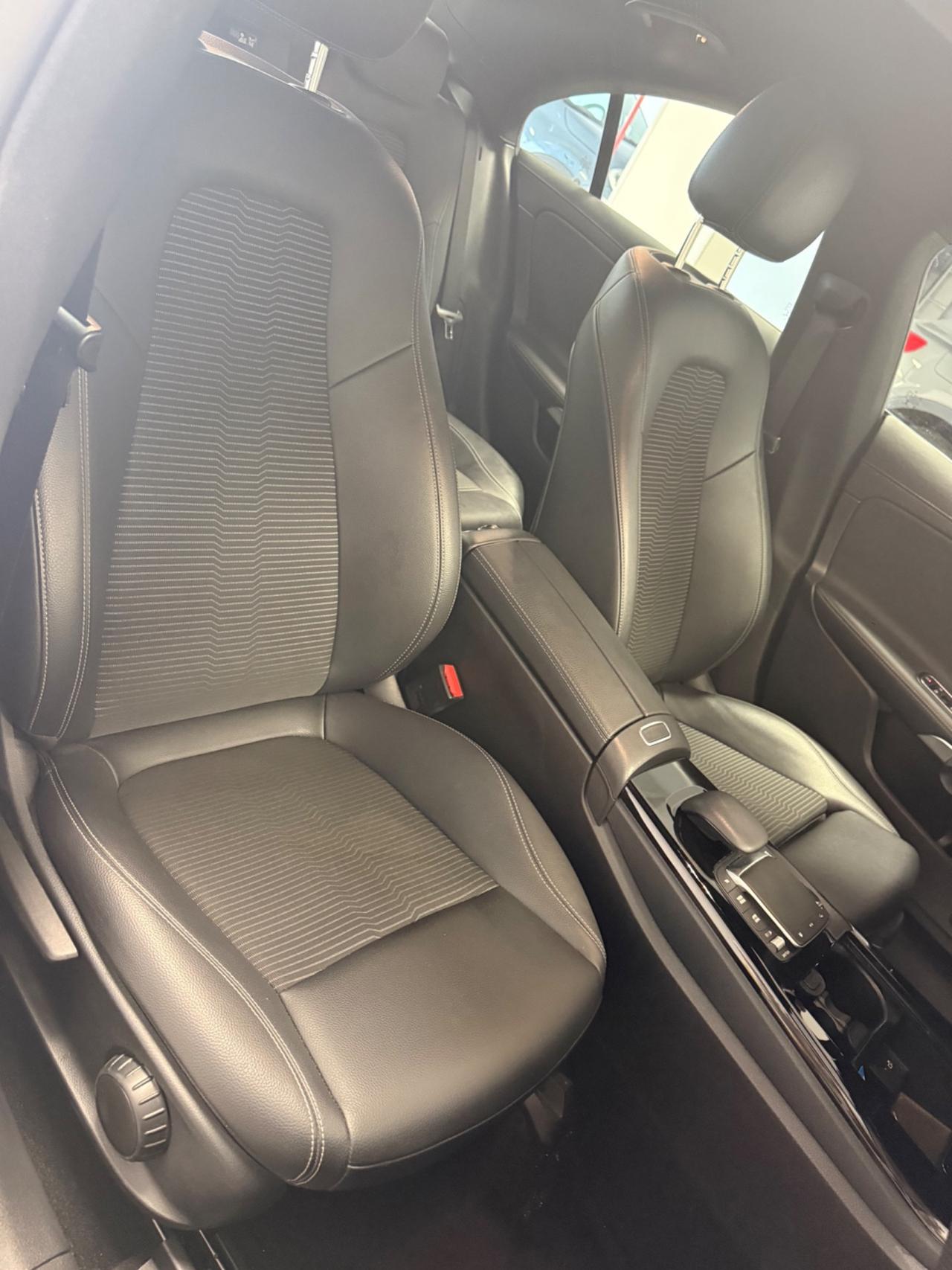 Mercedes-benz CLA 220 d Automatic Premium