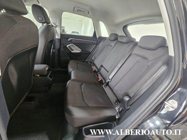 AUDI Q3 35 TDI quattro S tronic Business Advanced