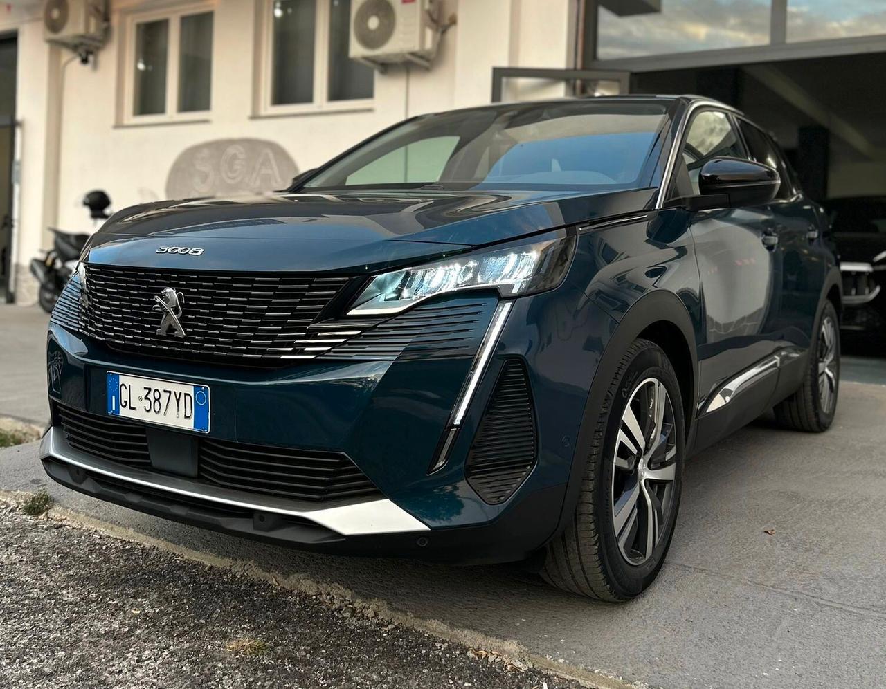Peugeot 3008 BlueHDi 130 S&S EAT8 Allure