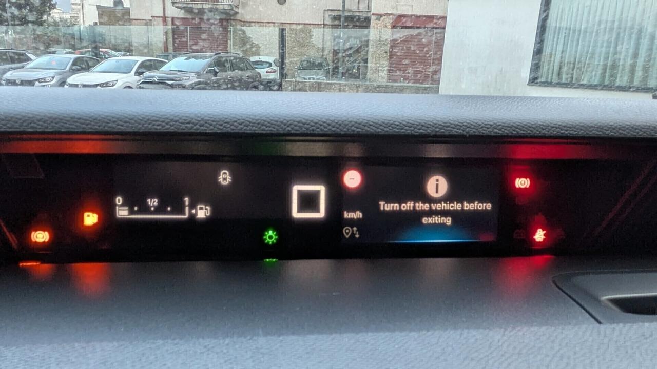 Citroen C3 110 HYBRID MAX KM0