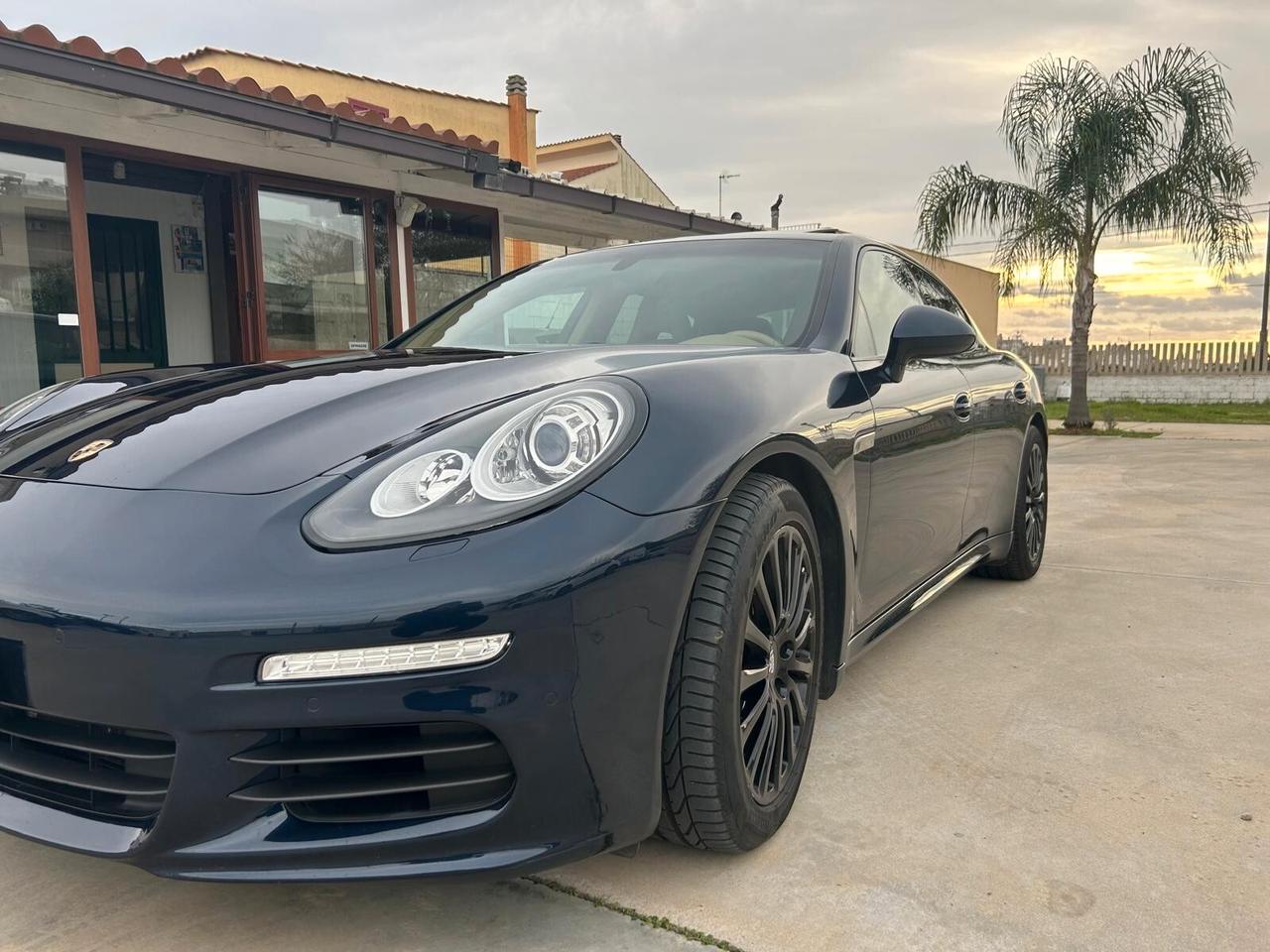 Porsche Panamera 3.0 Diesel – 2014 – Full Optional