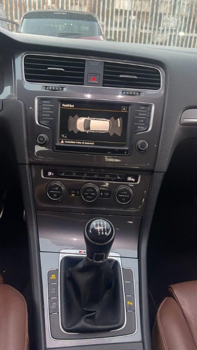 VOLKSWAGEN Golf Variant Alltrack 1.6 TDI 4MOTION Executive BMT